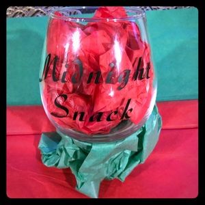 Customizable wine glass